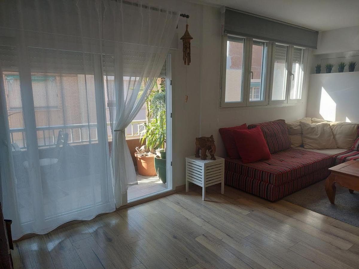 Family Apartment Andrea Alaquàs Extérieur photo